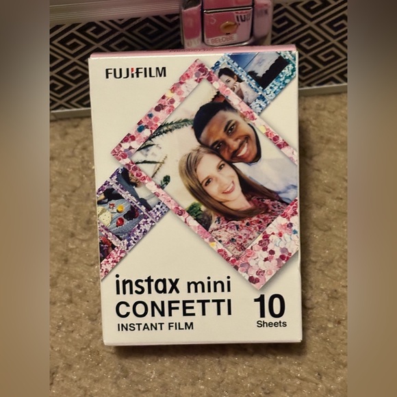NWT fujifilm. Instax Mini Confetti instant film - 10 sheets - Picture 1 of 2